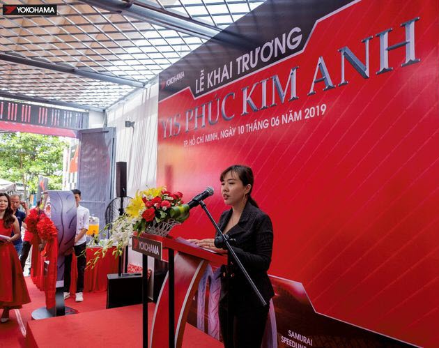 den-yis-phuc-kim-anh-dip-khai-truong-de-nhan-ngay-qua-xin